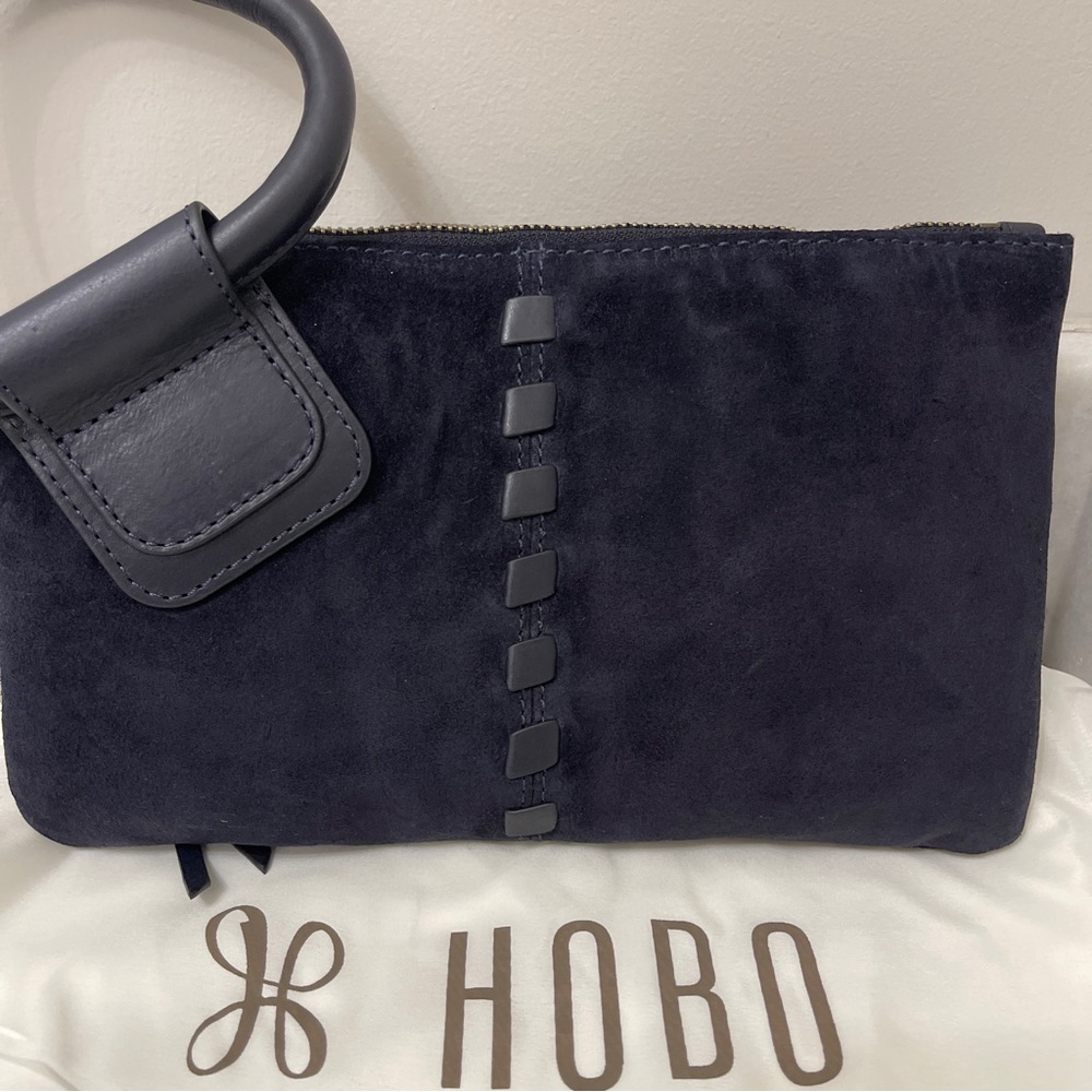Hobo Sable Wristlet Suede in Navy - Picture 2 of 4